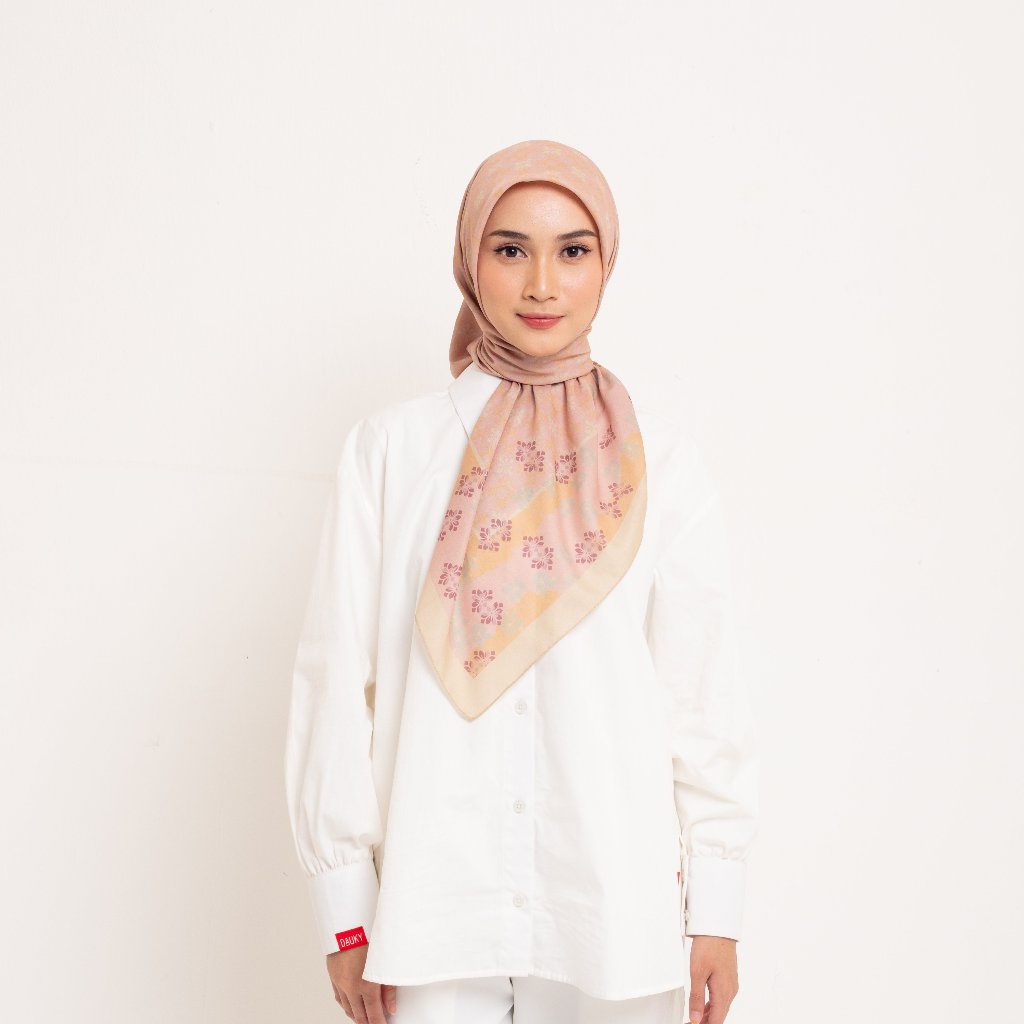 DAUKY HIJAB SEGI EMPAT TERBARU MOTIF HALCYON IRREGULAR SCARF SEGIEMPAT MOTIF BAHAN VOAL SIZE 120 X 1