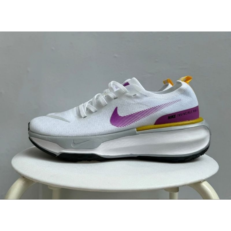 Sepatu Running Nike Air Zoom X Invincible 3