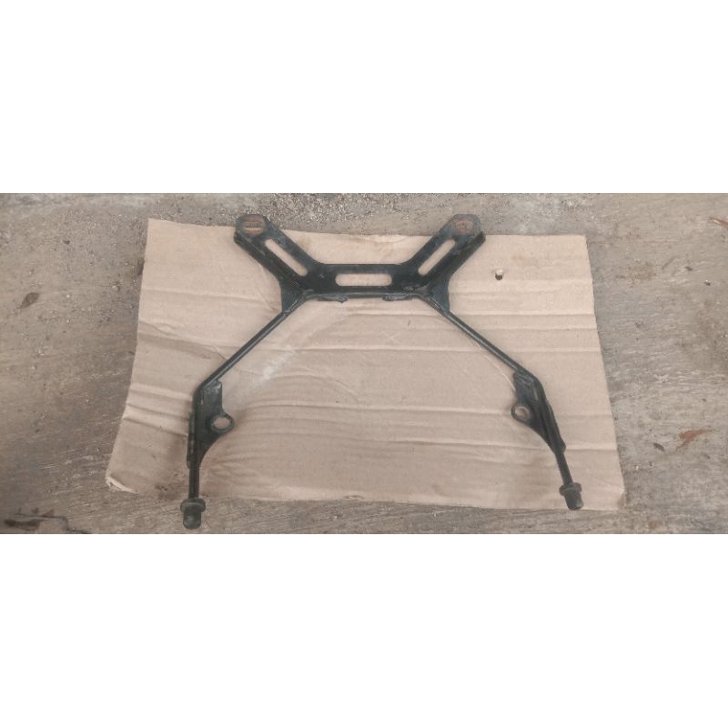 BREKET/DUDUKAN PLAT NOMOR MOTOR GEDE FOR HONDA CBR FASELIT