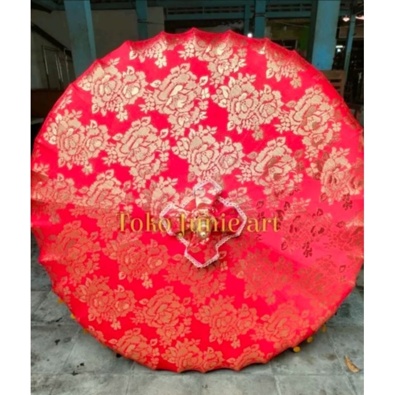 PAYUNG KERATON PAYUNG AGUNG SONGSONG AGUNG MERAH MOTIF BUNGA EMAS