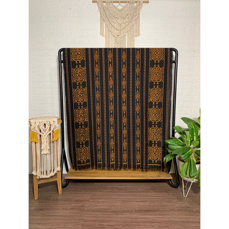 Kain tenun blanket warna hitam gold - kain etnik jepara