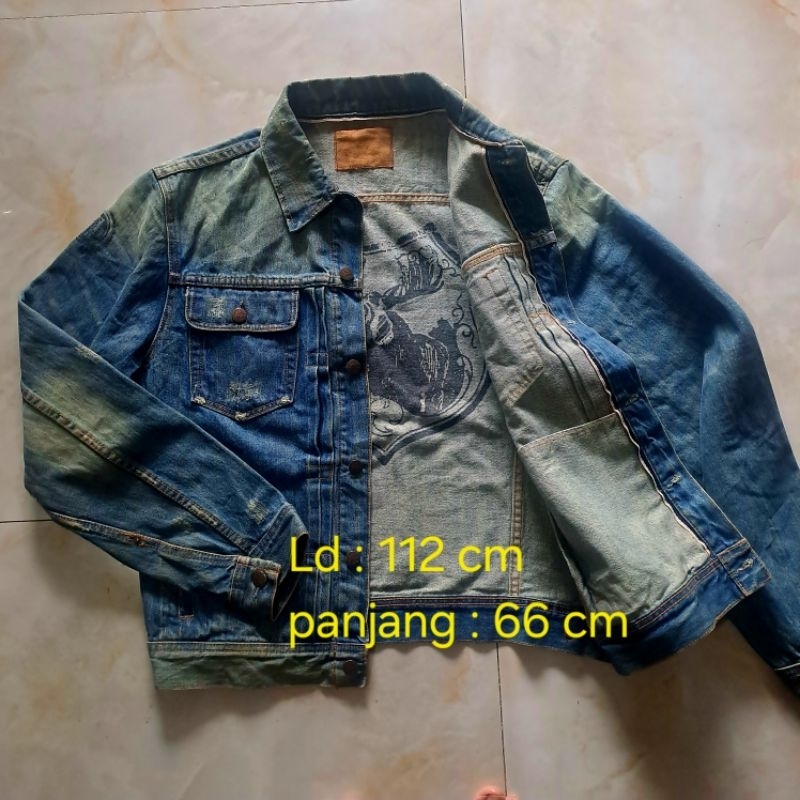 Jaket denim model truker dari EZRA FITCH