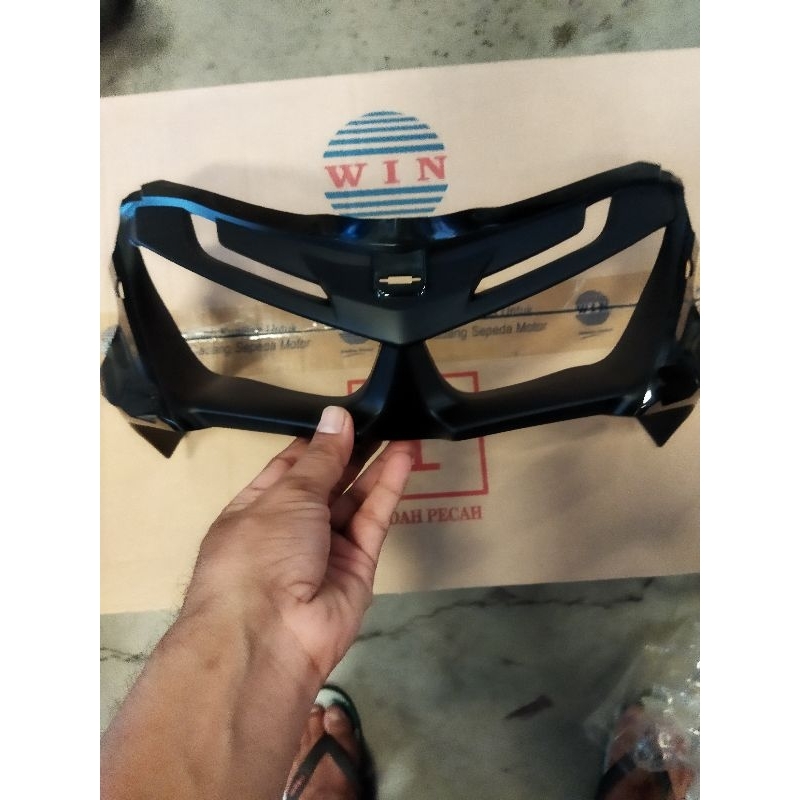 Garnish dudukan lampu depan  Vario 160 LED/Garnis lampu Honda Vario 160 led