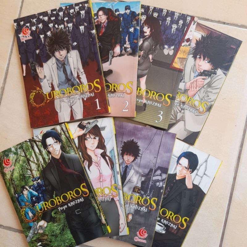 Komik Ouroboros 1-8