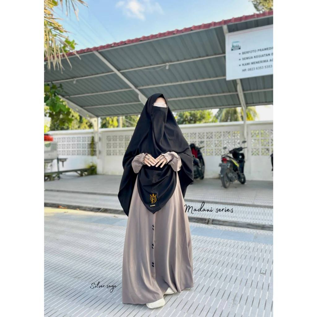 MADANI SET KHIMAR HITAM STANDART DUTA BUSANA