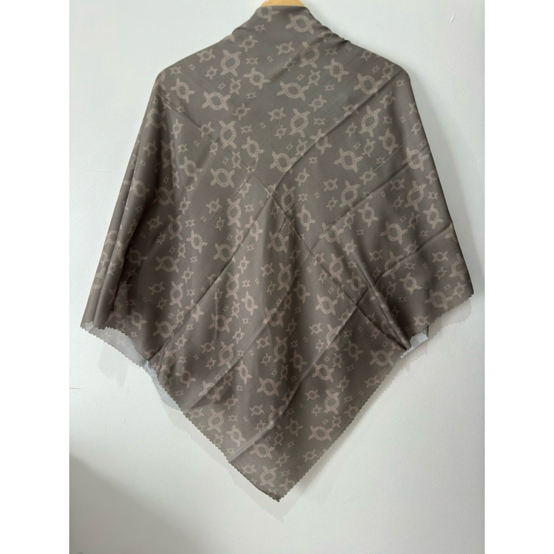 Wearing Klamby Scarf Preloved Liberty