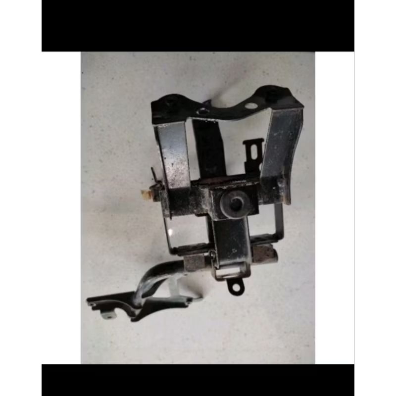 dudukan aki/ecu honda vario 125 old original