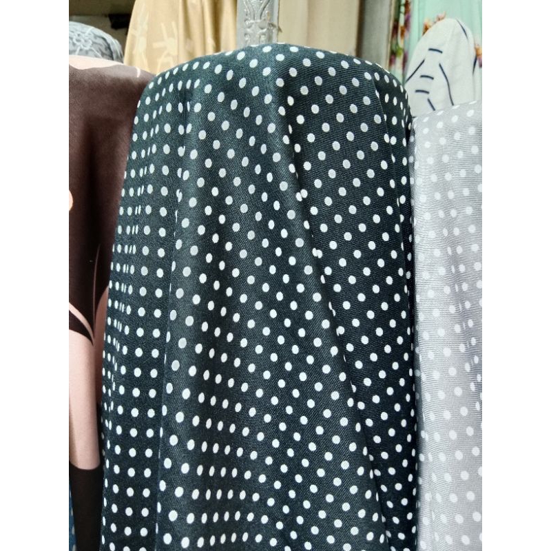 Bahan Kain Shakila Motif Polkadot Shakila Steatrs Lembut
