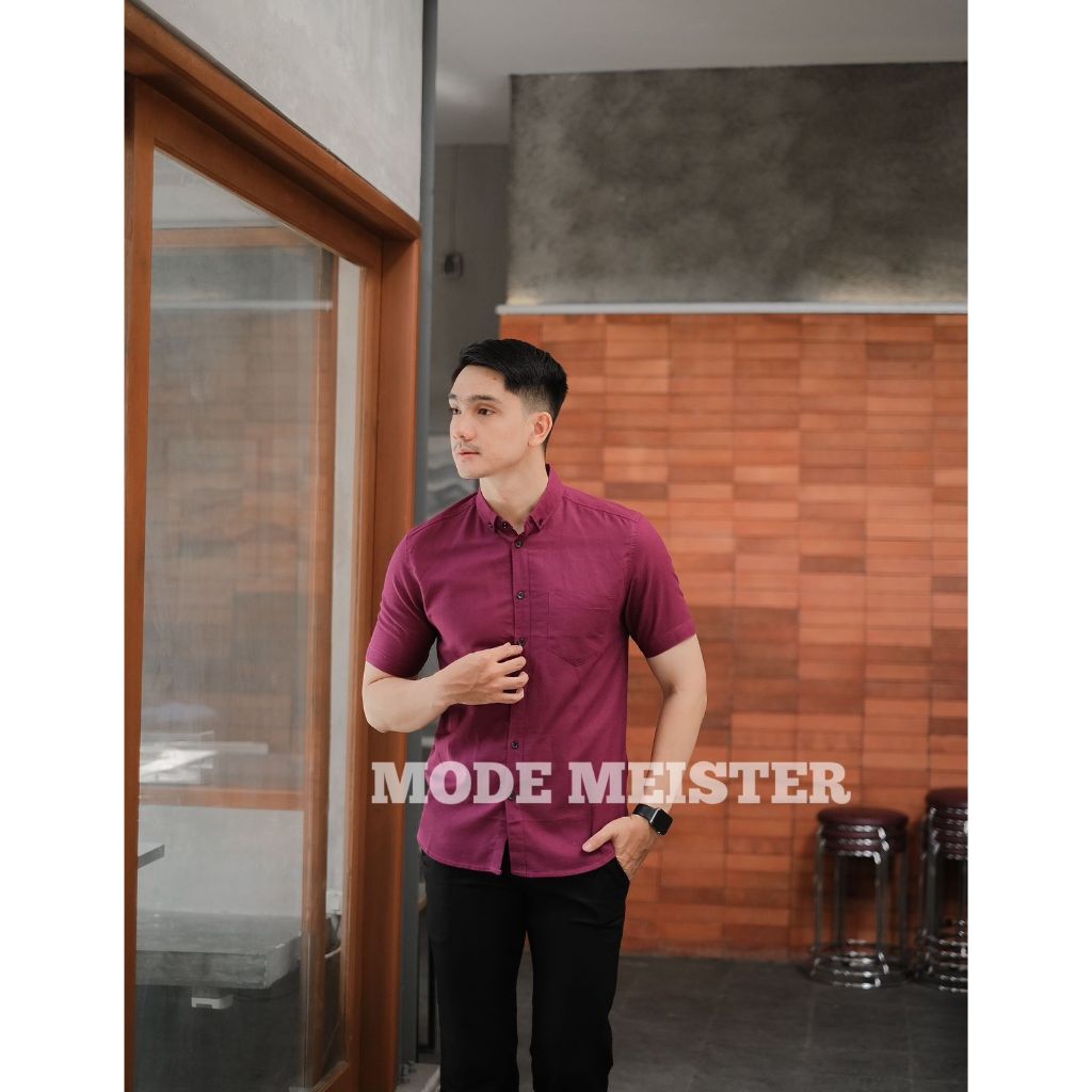 KEMEJA POLOS PRIA KASUAL LENGAN PENDEK WARNA BURGUNDY | UNGU TUA