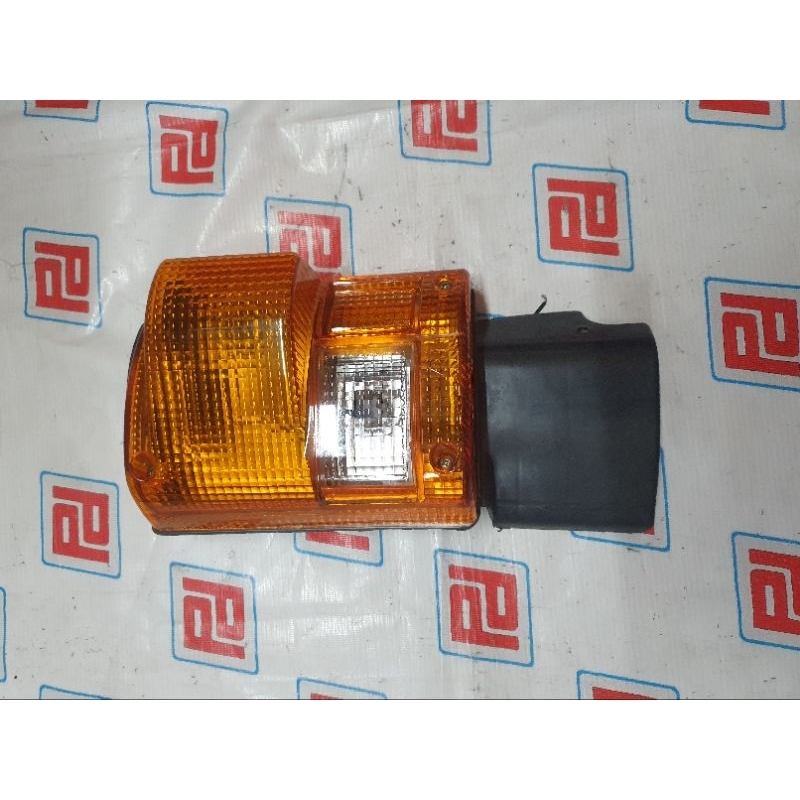 LAMPU SEN DEPAN/RITING FUSO FIGHTER (R/L)