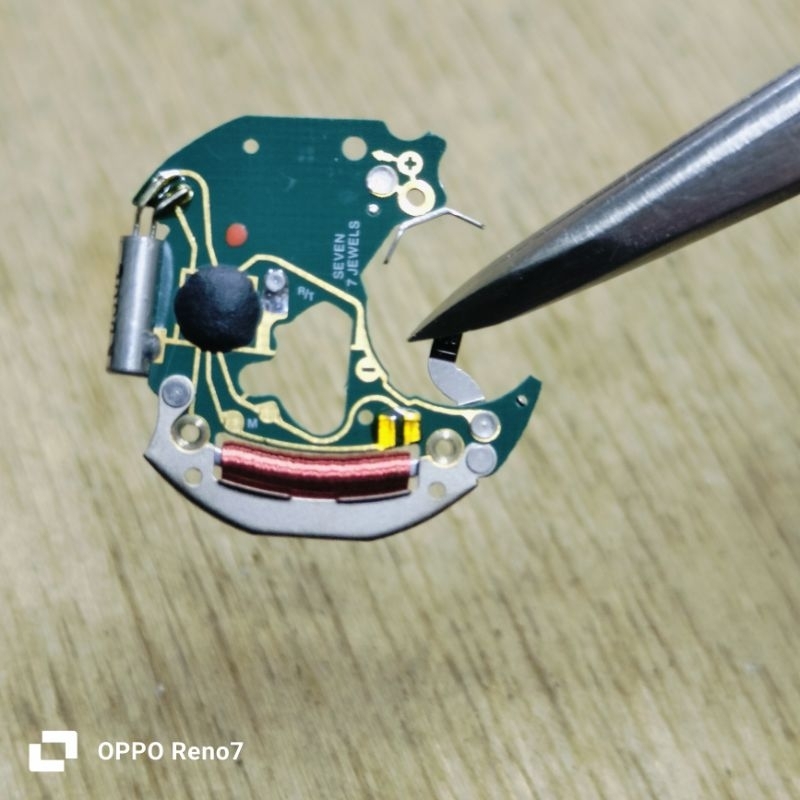 IC MESIN JAM TANGAN SWISS ETA TYPE 956.414/956.412 BATERAI 721 ORIGINAL