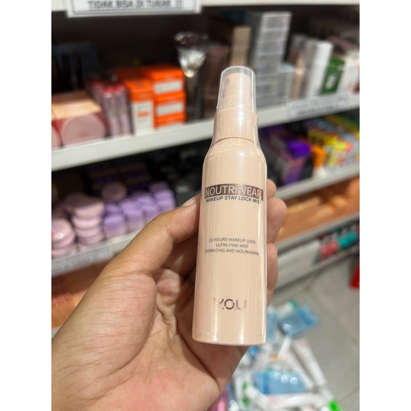 YOU Makeup NoutriWear+ Makeup Stay Lock Mist