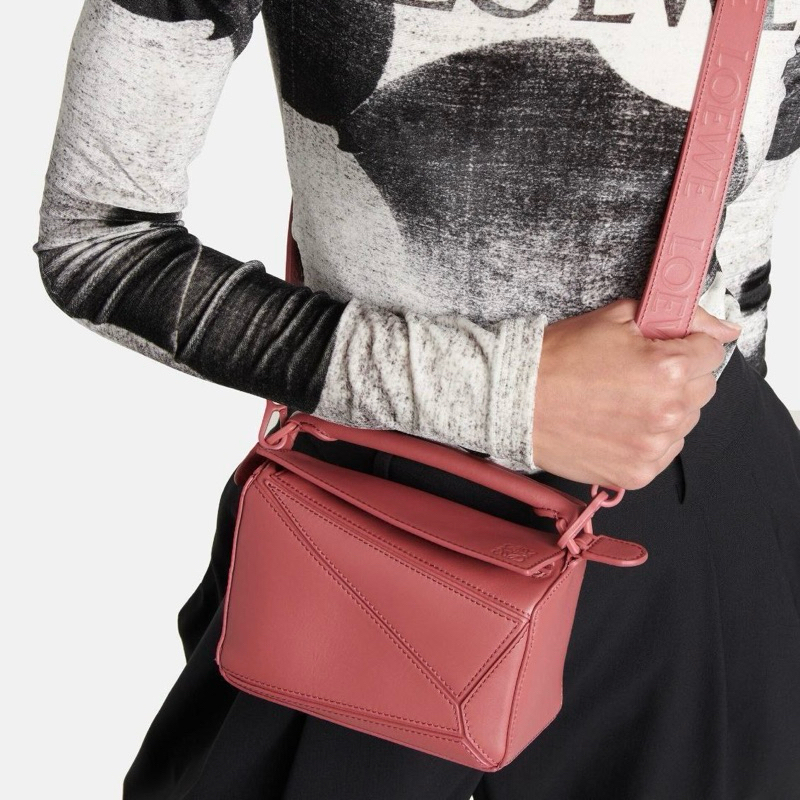 Original Loewe Mini Puzzle Monochrome Handbag / Shoulder Bag / Crossbody Bag in Satin Calfskin