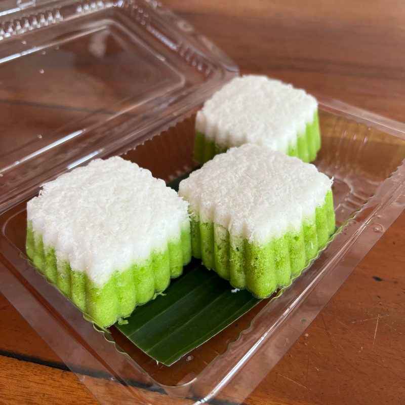 

Jajanan Kue Putu Ayu 1Pak (3pcs)