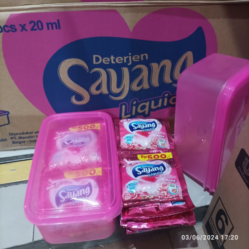 Sayang Detergent Cair GRATIS Tepak Makan isi 24 sachet