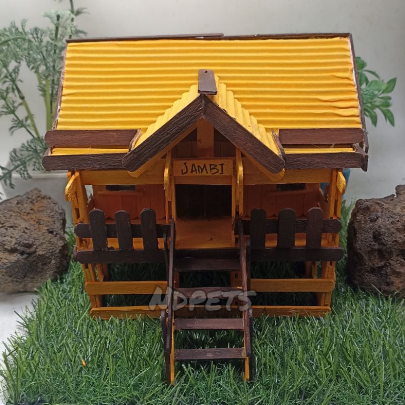 Rumah adat Jambi stik es krim