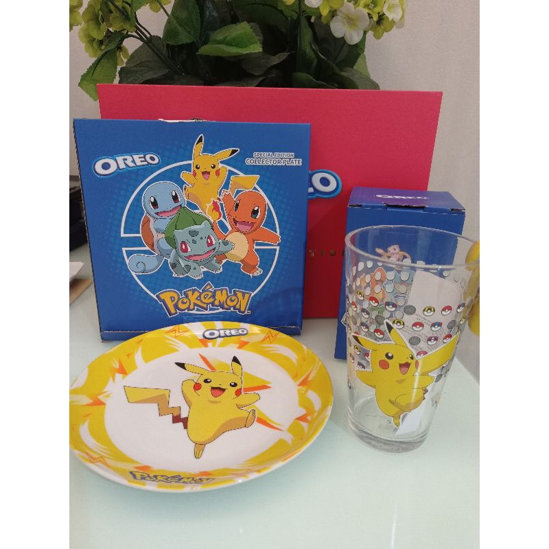 

Oreo box isi piring & gelas pokemon