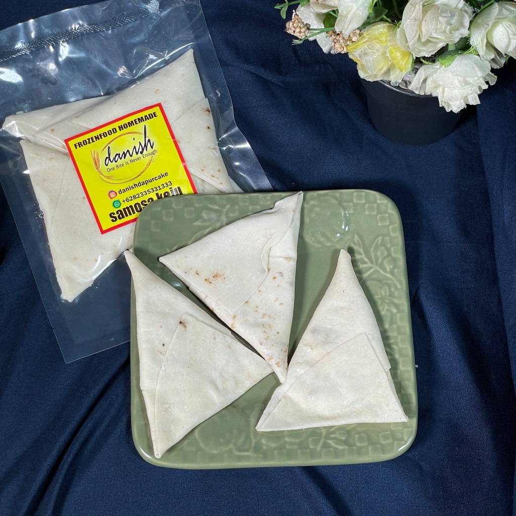 

Danish Samosa Frozen Food Homemade 5 pcs per pax (Not Ready to Eat)