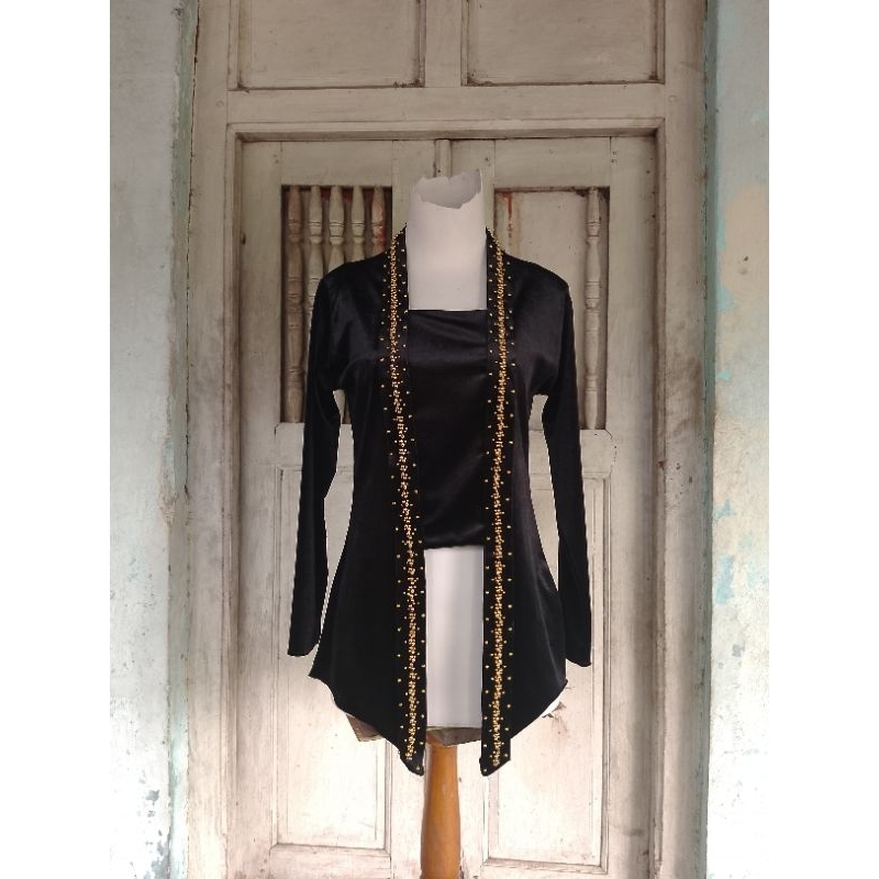 kebaya kutu baru payetan bahan bludru