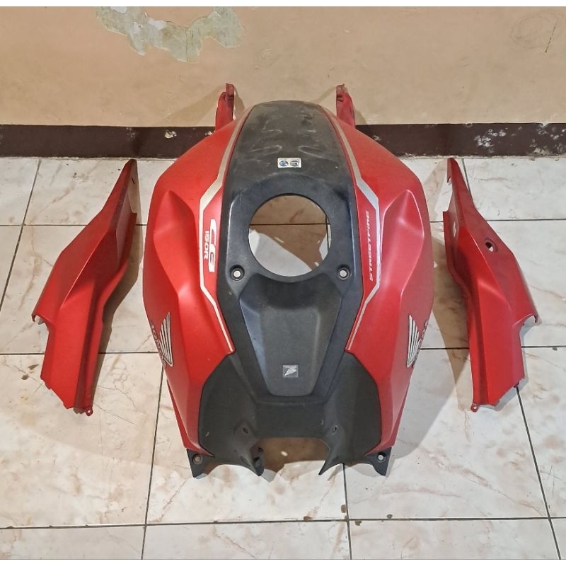 Cover tangki CB 150 R th 2021-2024