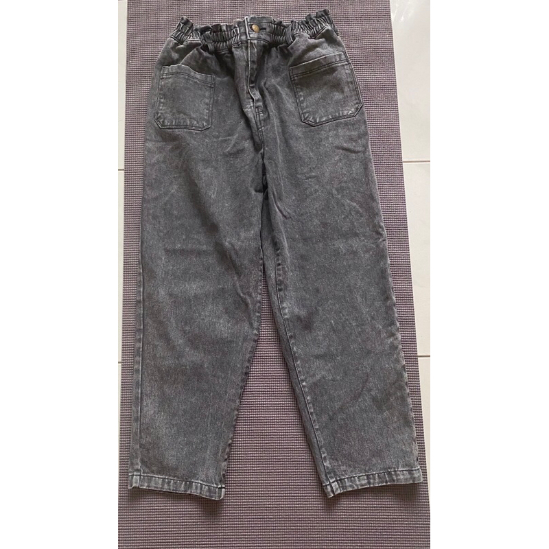 Preloved Monomolly Celana Jeans