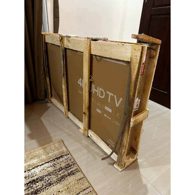 Packing Kayu TV