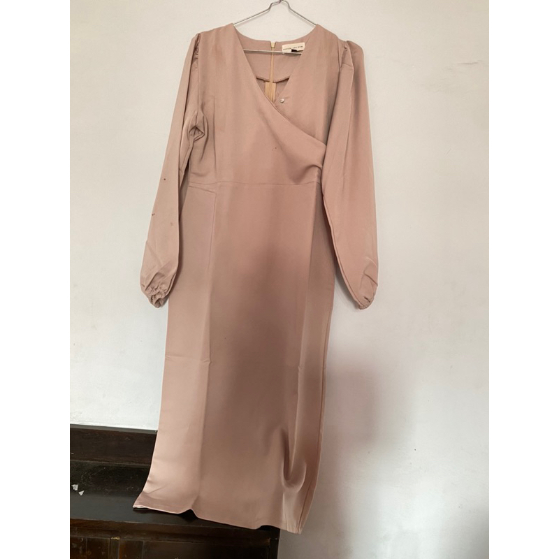 Dress Button and Bow Preloved