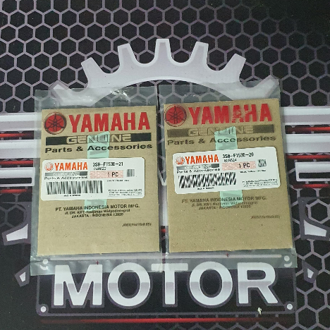Stiker Emblem Tulisan Yamaha   3S0F153E21 3S0F153E20