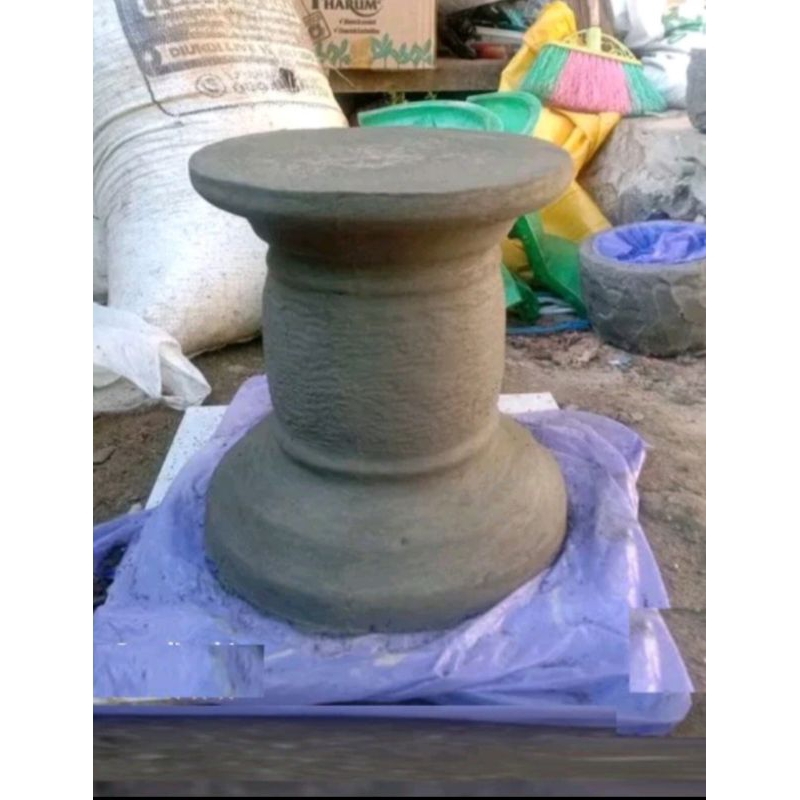 cetakan dudukan / pilar pot bulat diameter 31 cm tinggi 30 cm fiberglass