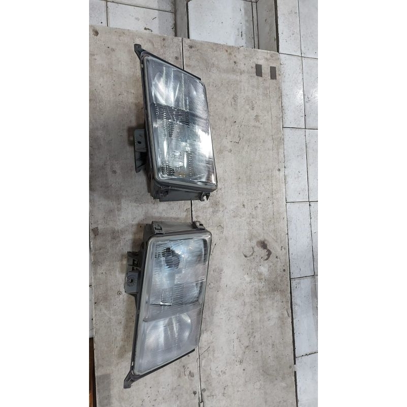 Lampu depan / HeadLamp Mercy w124 Boxer Original