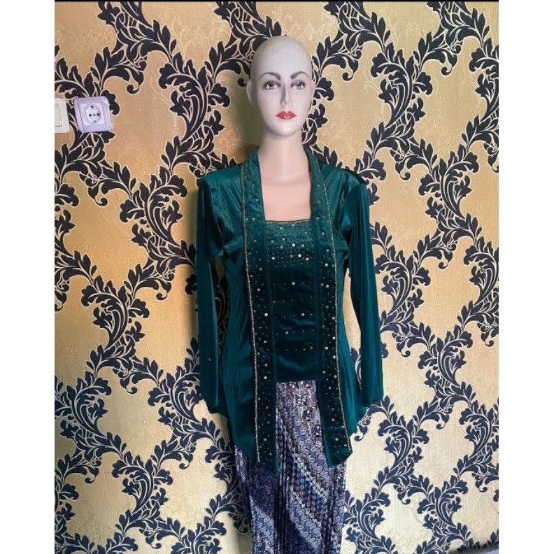Kebaya bludru bekas preloved KODE X9P4