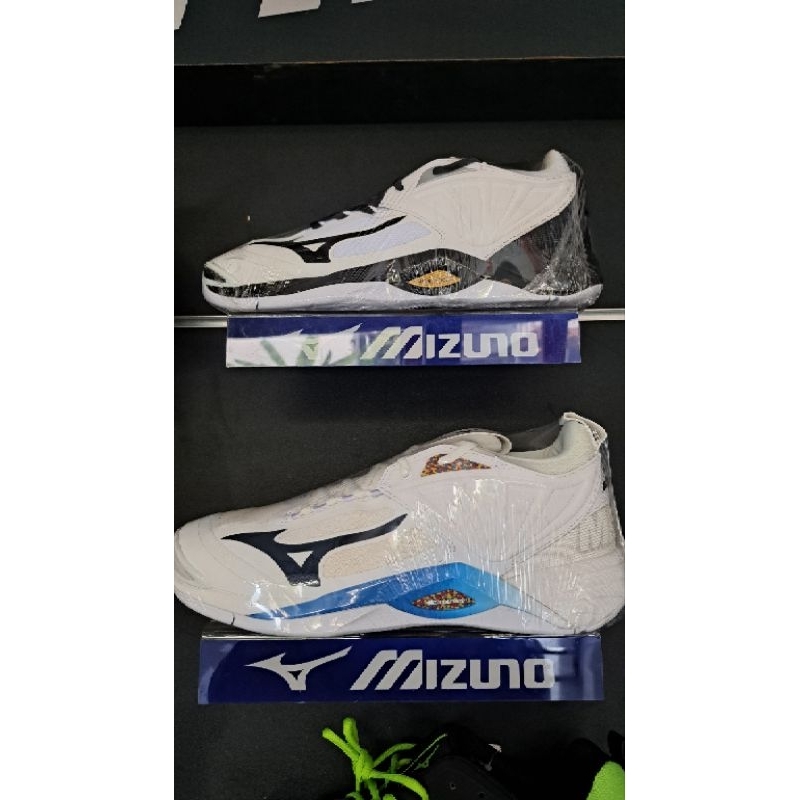 mizuno wave momentum original