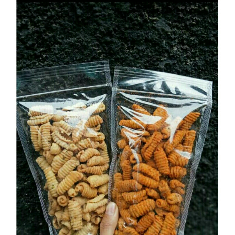 

Kue garpu/Cemilan renyah/Cemilan Murah/Aneka cemilan/Cemilan gurih pedas(berat 250g)