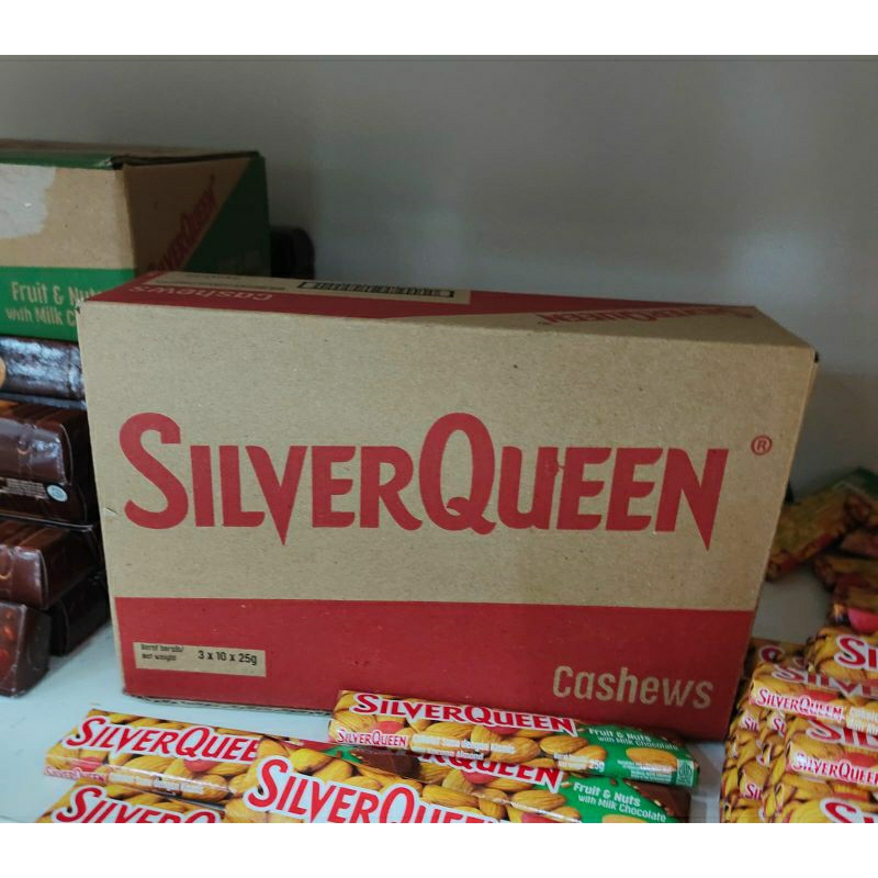 

Cokelat Silverqueen Almond Cashew 22gr 1 box