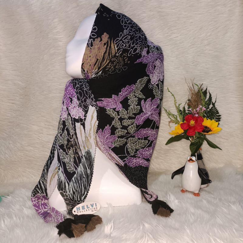 Denay plisket pompom/hijab segi empat plisket/segi empat plisket motif/denat motif jambul/aqilla sca