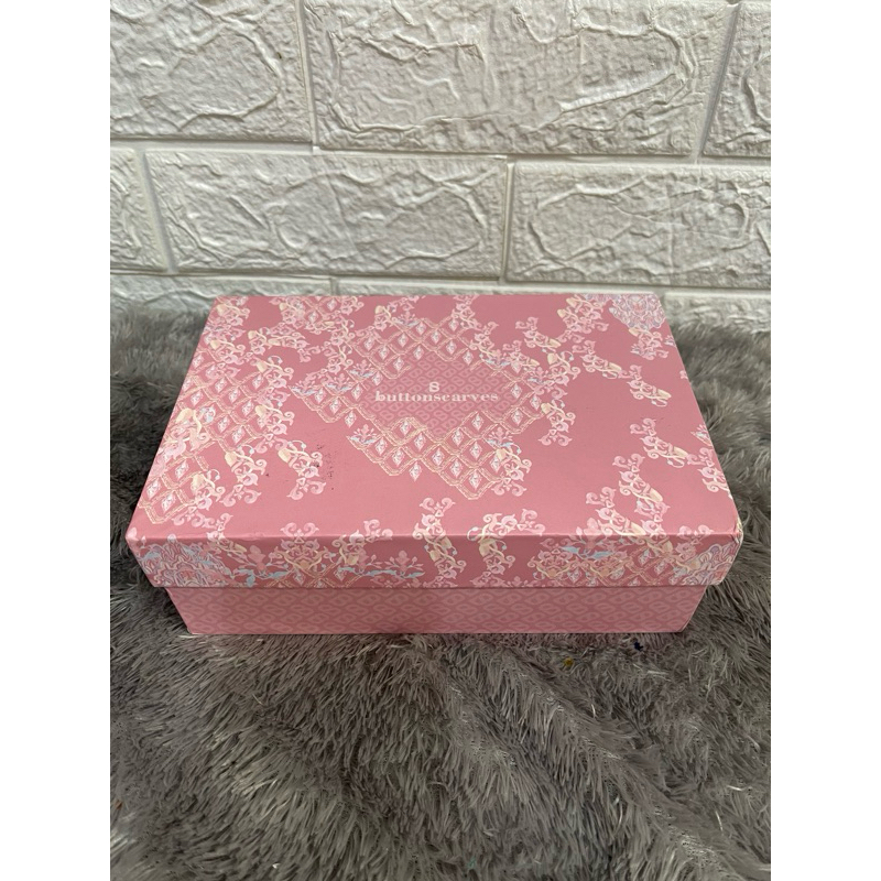 PL Mukenah Buttonscarves