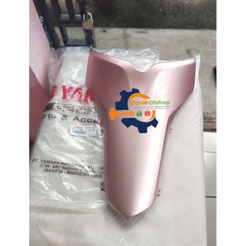 PANEL INNER COVER LACI FINO FI 125 PREMIUM 2021 ORI 1YD-F836L-00-PK