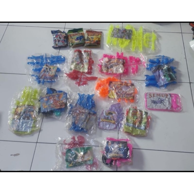 model kit jadul pesanan mainan anak 90an robot