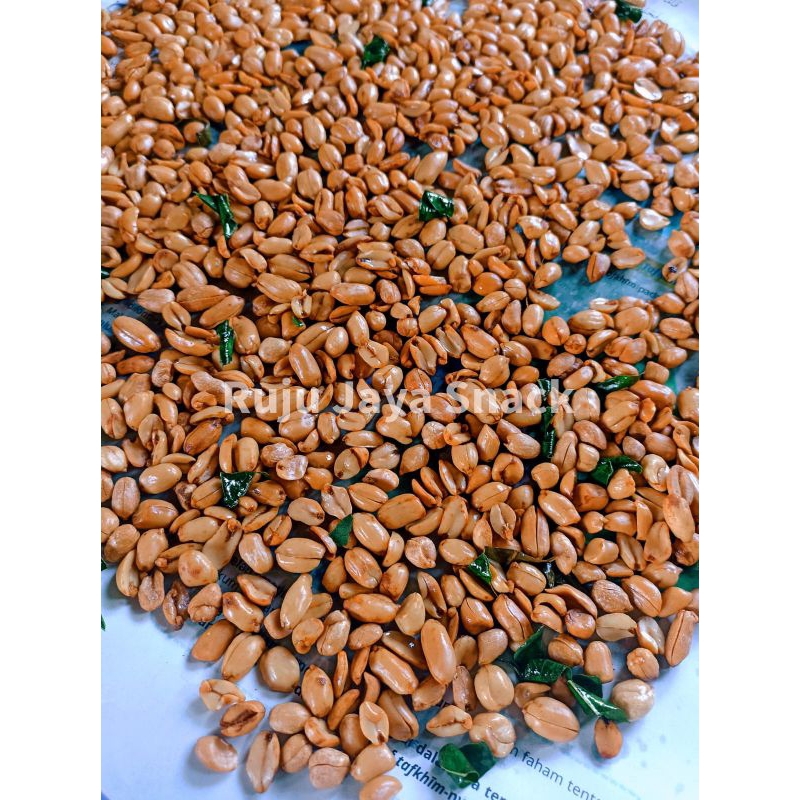 

1KG 1BAL KACANG BAWANG/KACANG GAWIL AROMA DAUN JERUK ANEKA SNACK