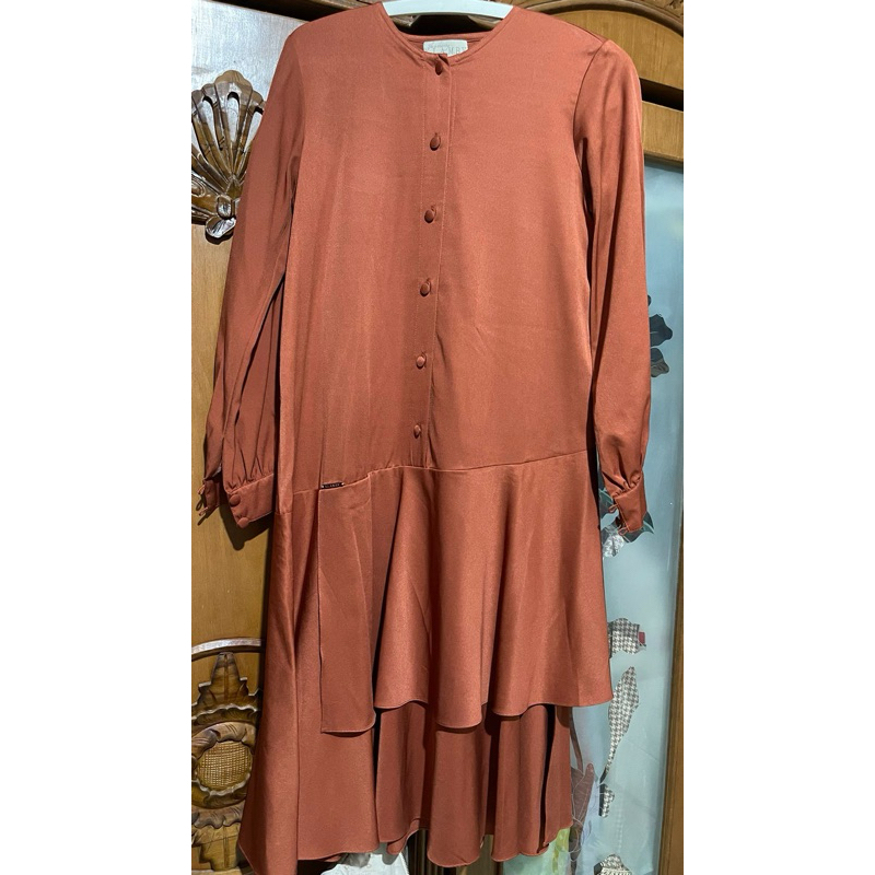 Preloved Wearing Klamby