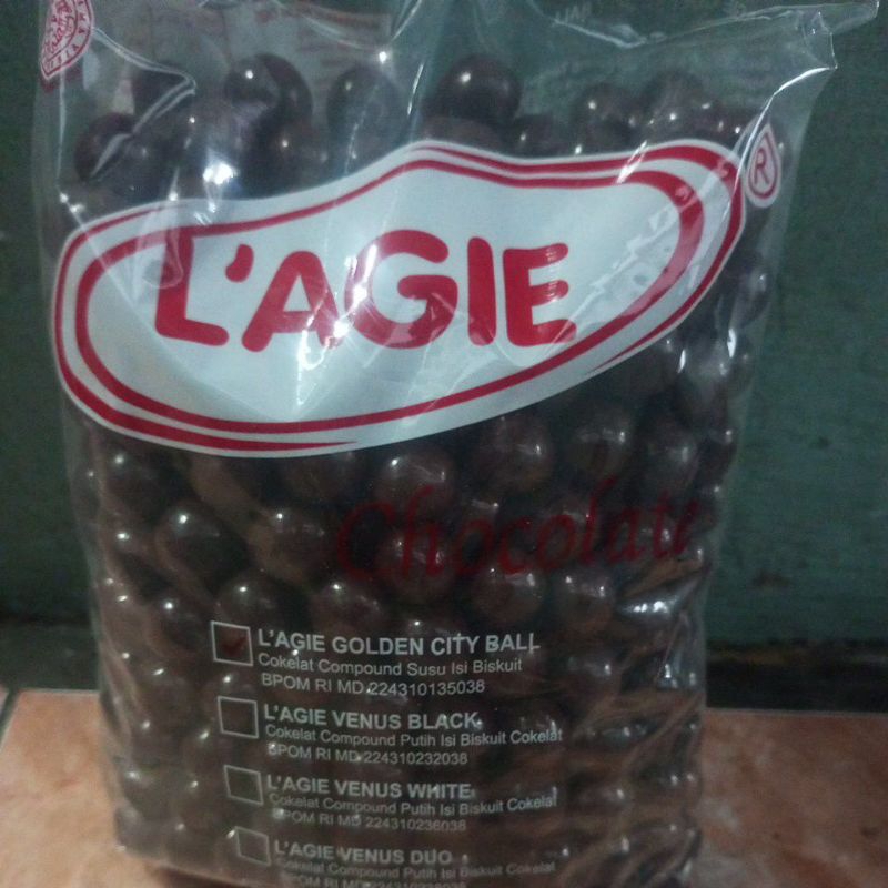 

LAGIE GOLDEN CITY CHOCOBALL/REPACK 500GR