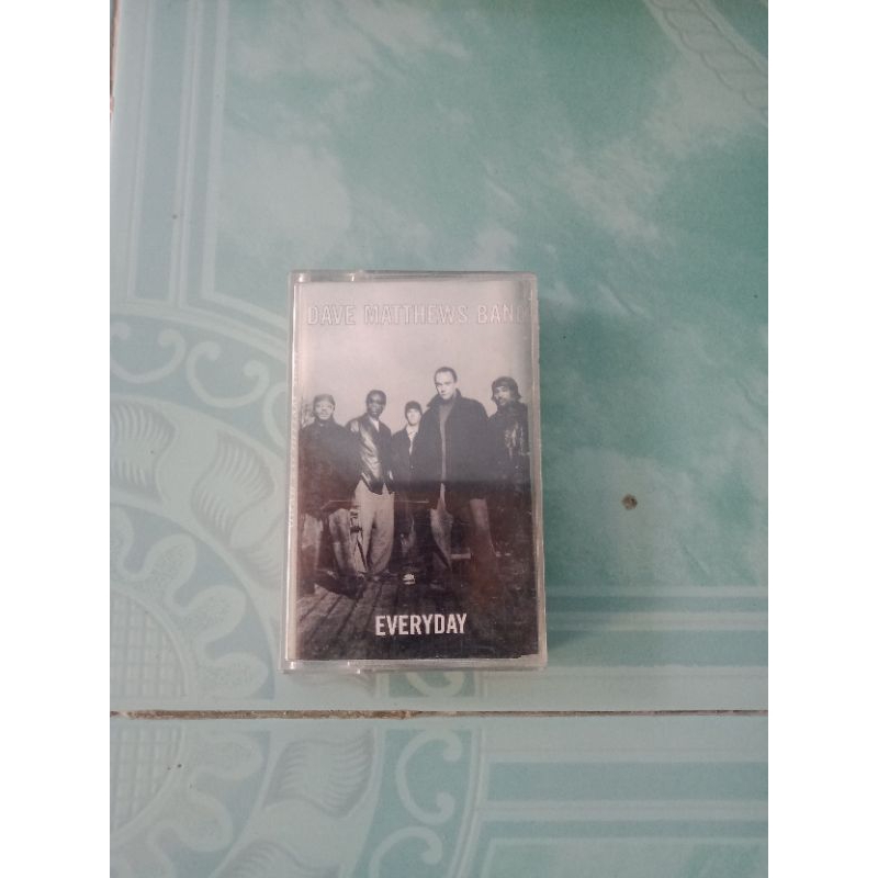 Kaset Dave Matthews band everyday