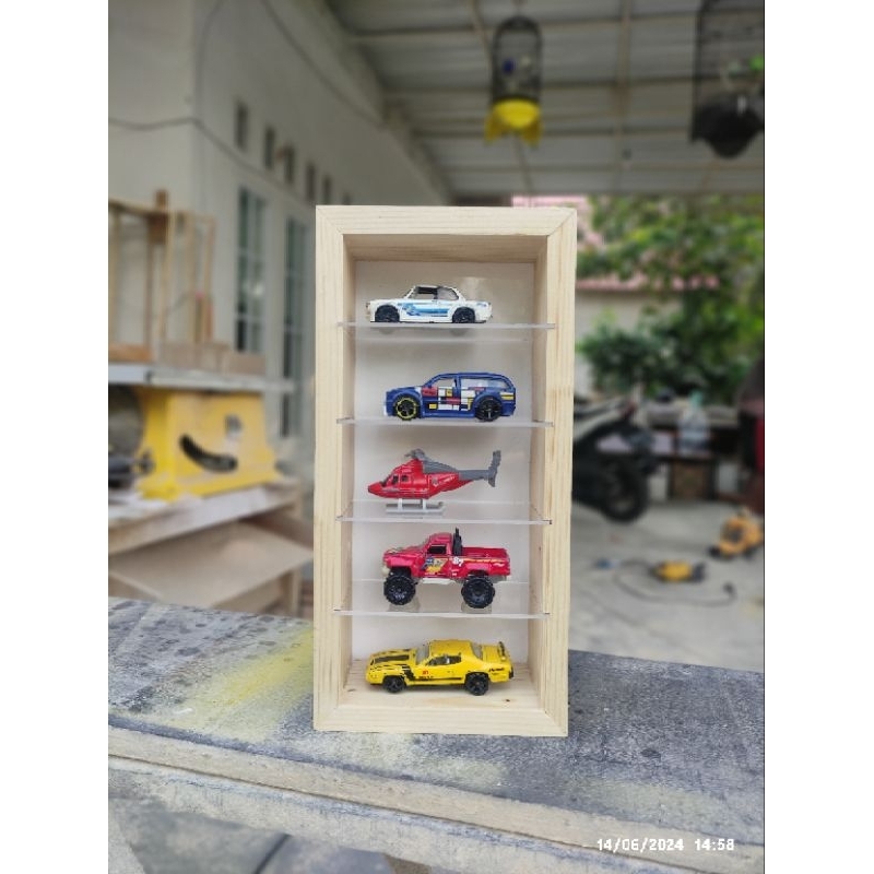 RAK HOTWHEELS KAYU AKRILIK