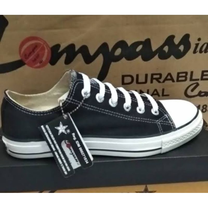 sepatu sekolah compass pendek