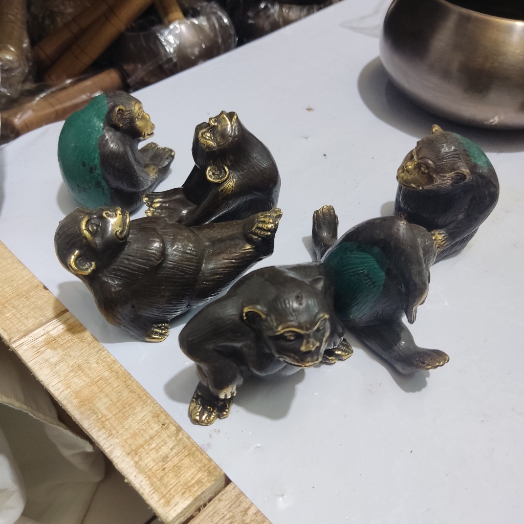 Patung Monyet Bahan Kuningan Shio Monkey Brass Statue Dekorasi Pajangan Hiasan Unik Patung Kera Oran