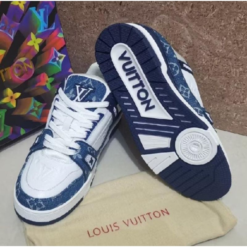 sepatu sneaker Louis Vuitton trainer LV fashion import