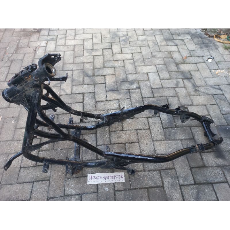 RANGKA SASIS FRAME BODI HONDA PCX 160 KODE K1Z SECOND LEPASAN MOTOR