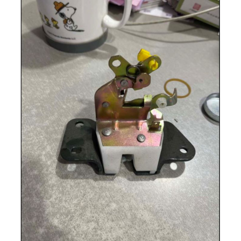 door.lock.bagasi.hyundai.arya/grace