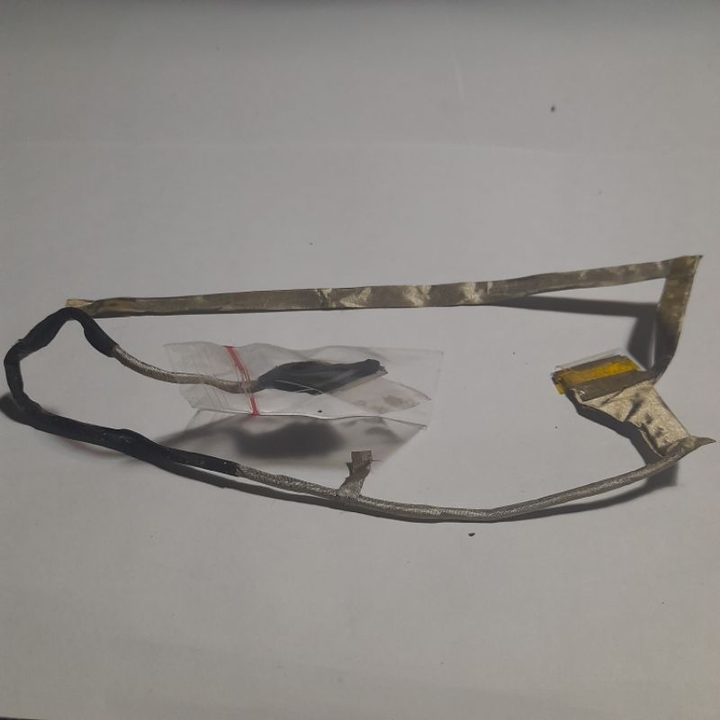 TOSHIBA SATELLITE L745 FLEKSIBEL LCD