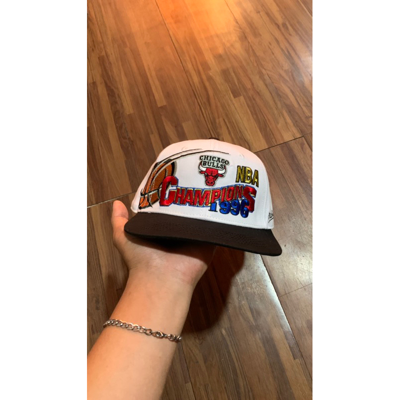 Snapback bulls champions 1996 mitchell and ness